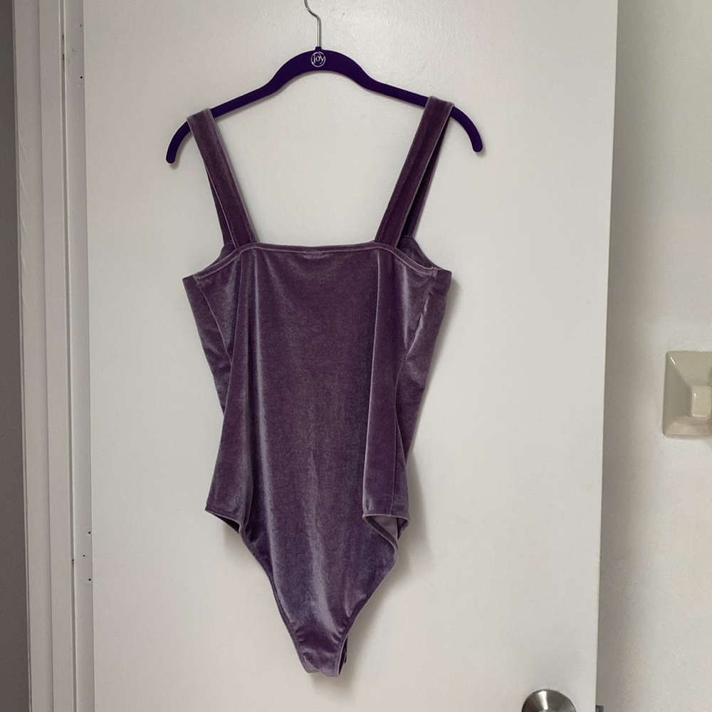 Women’s purple velvet bodysuit tank Target Wild Fable Size Large - Picture 3 of 3